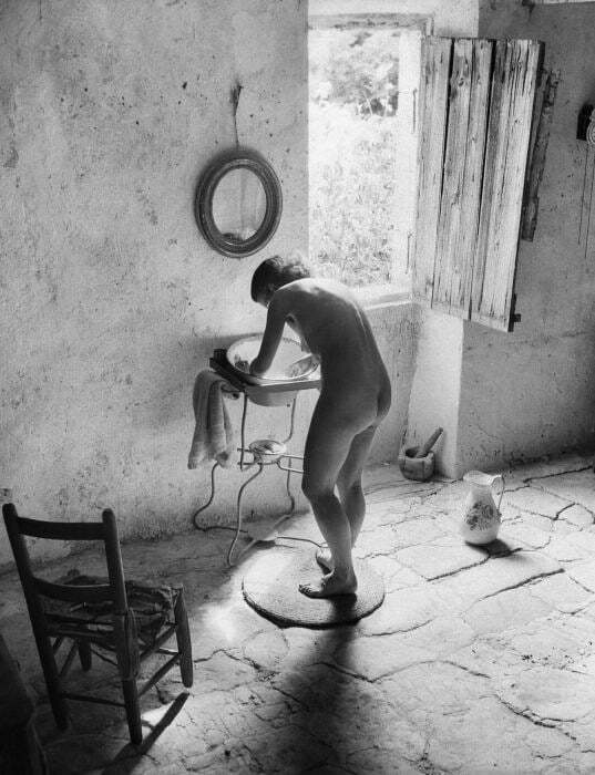 Willy Ronis Nude Provencal Gordes Vaucluse 1949.