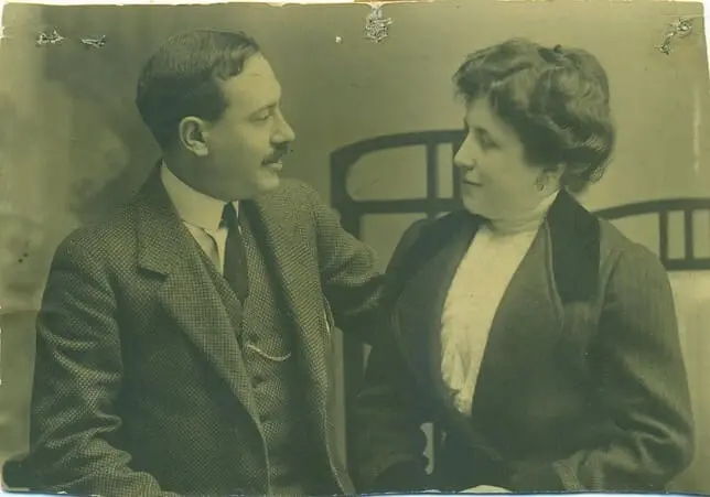 Manuel Machado y Eulalia Caceres Sevilla 1910. Foto DB